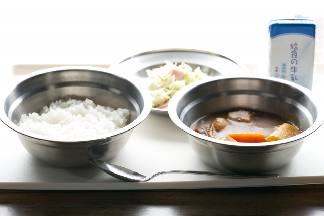 学校の給食