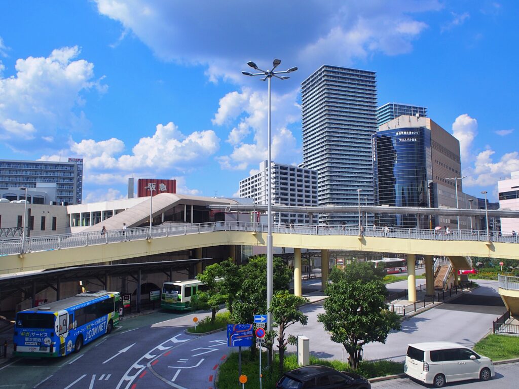 高槻市駅前