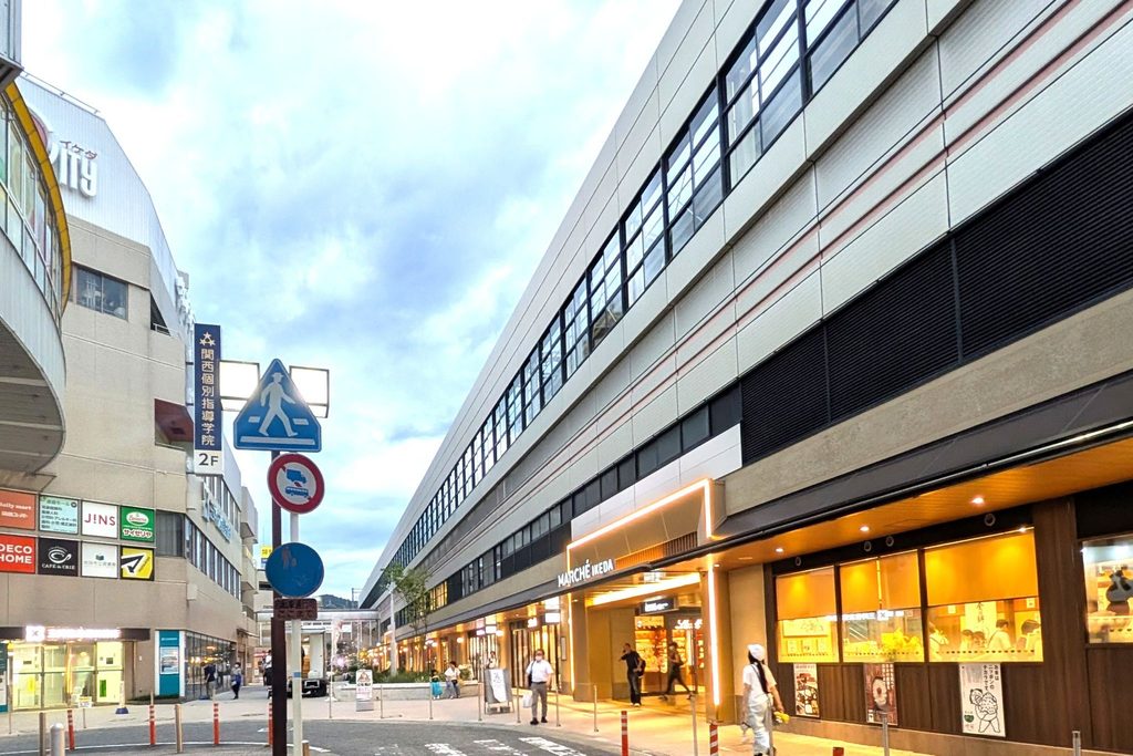 池田駅前