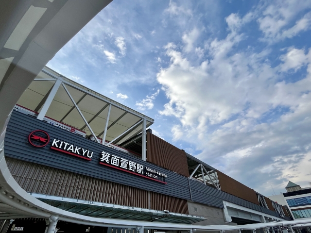  箕面萱野駅の外観
