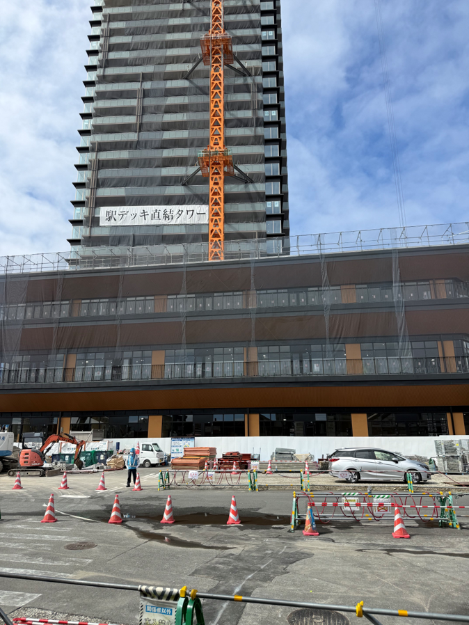 建築中のマンション